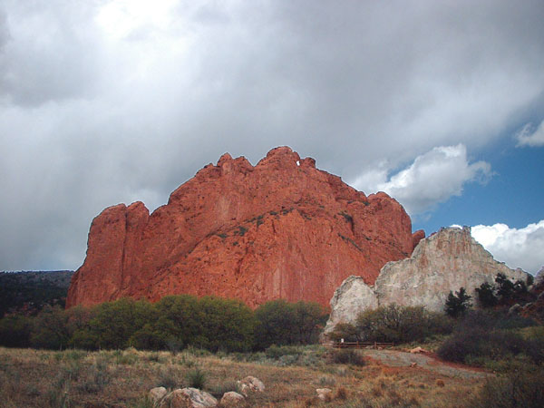 A steep rock wall.jpg 71.6K